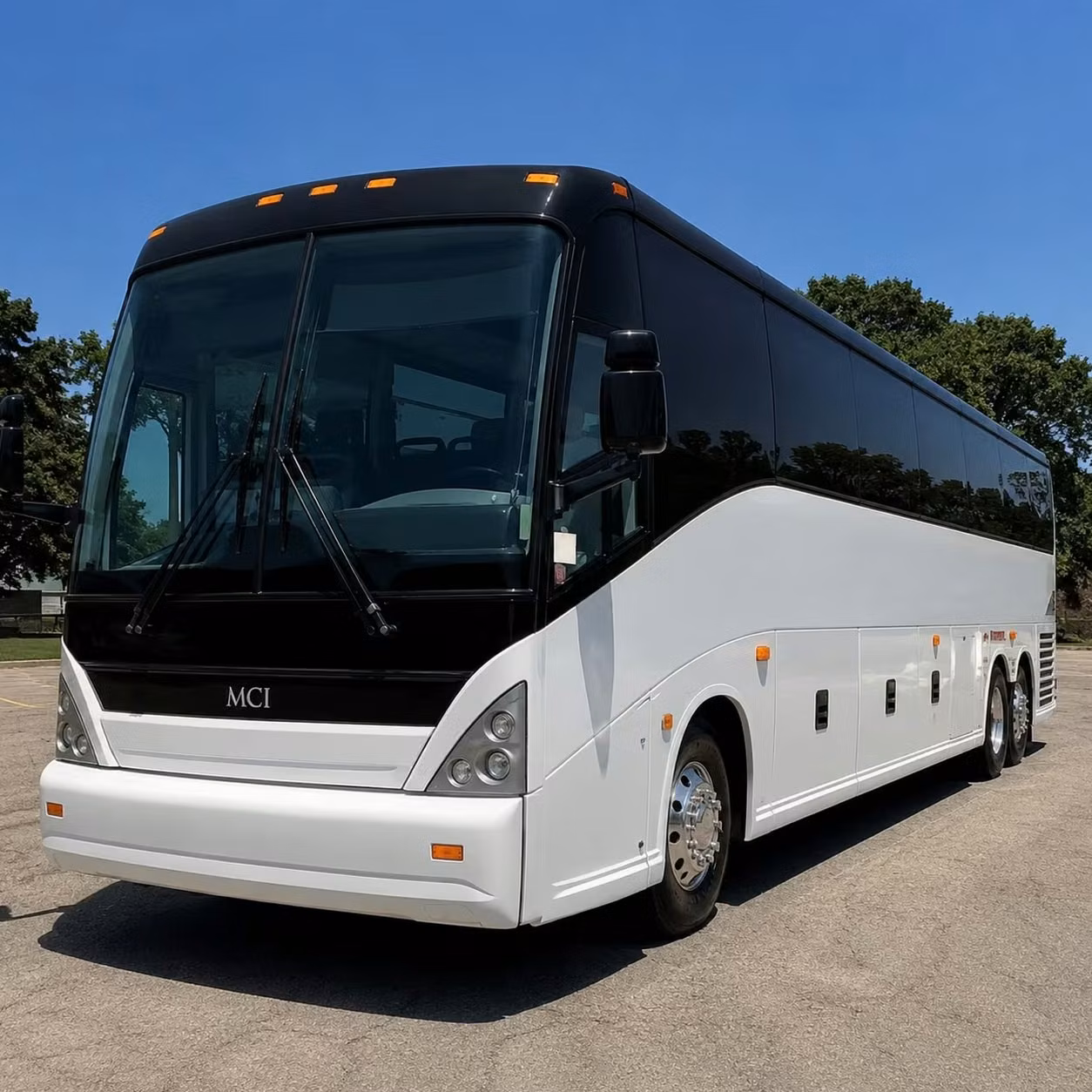 arriving into miami international airport with a large group deerfield beach airport shuttles make the pickup seamless