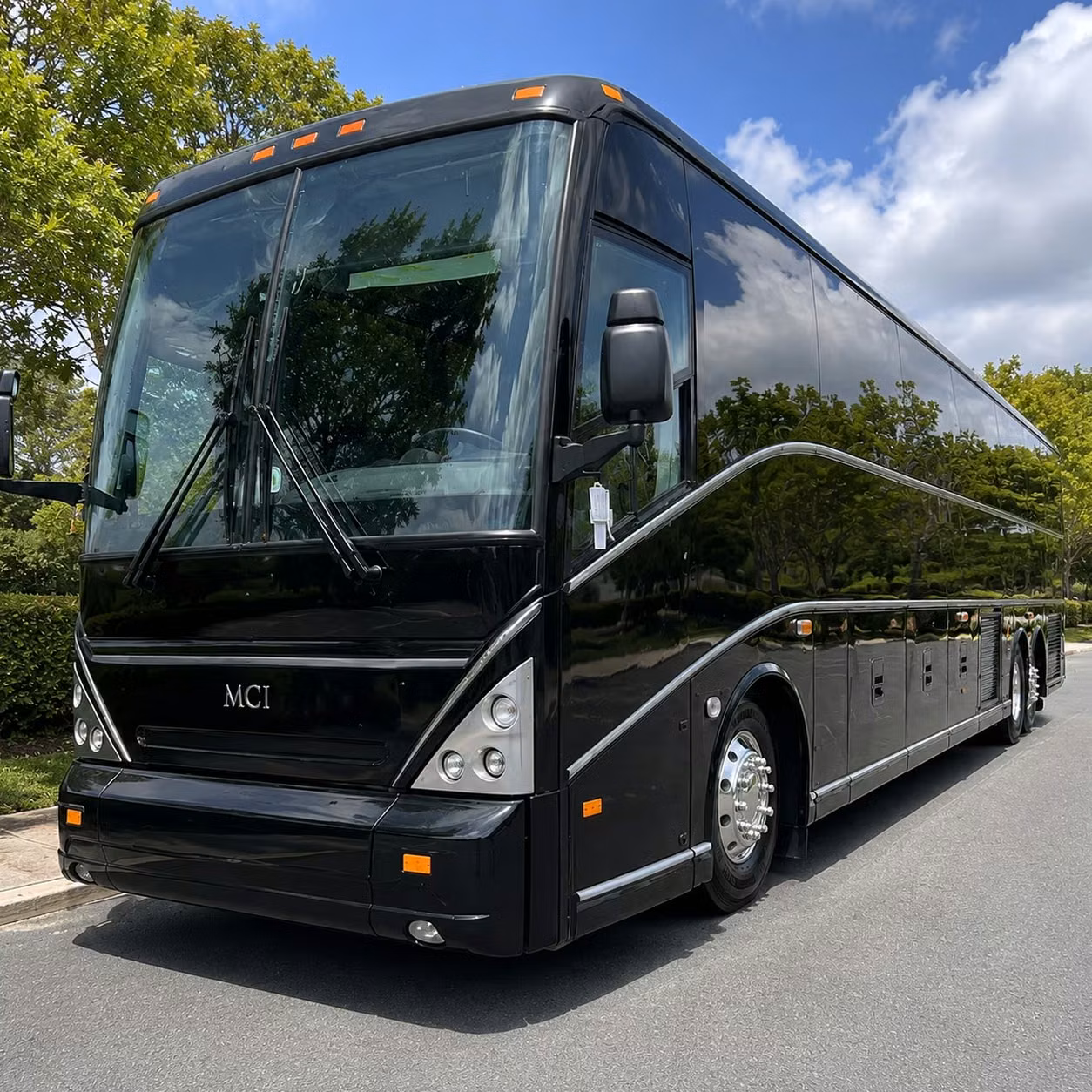 finding the right corporate shuttle bus in deerfield beach is easier than you think